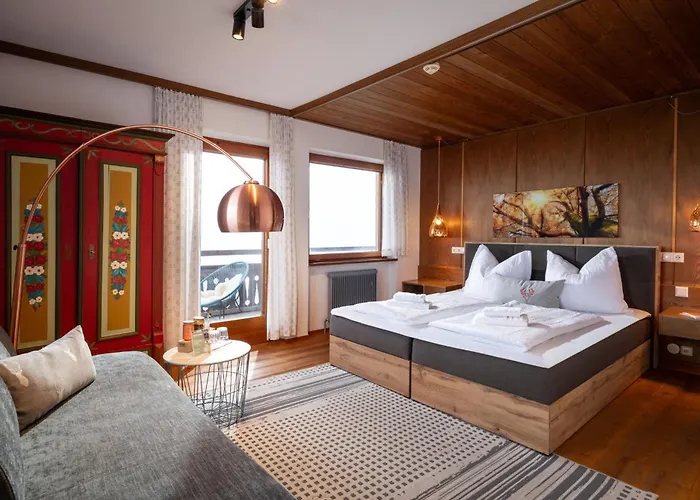 Berg'k'hof Kaisertal - Alpine Hideaway 埃布斯镇