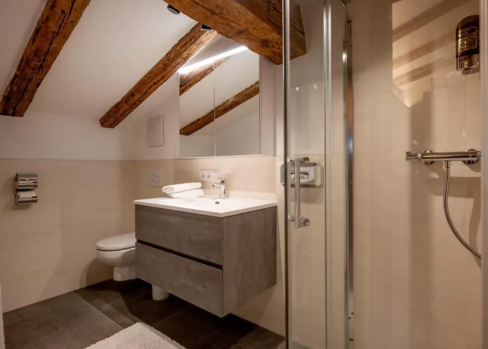 山林小屋 Berg'k'hof Kaisertal - Alpine Hideaway 埃布斯镇