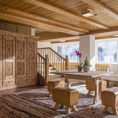 بيرغكهوف كايزرتال - ألبين هيداوي *