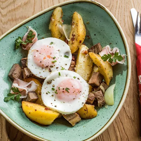 بيرغكهوف كايزرتال - ألبين هيداوي * ابسي