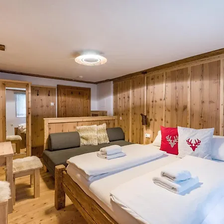 بيرغكهوف كايزرتال - ألبين هيداوي بيت خشبي *