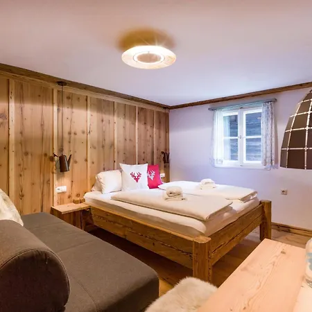 Lodge Berg'k'hof Kaisertal - Alpine Hideaway