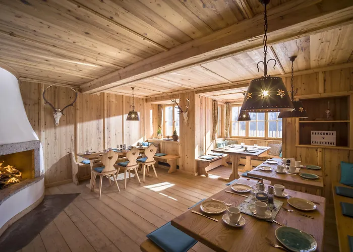 ロッジ Berg'k'hof Kaisertal - Alpine Hideaway エープス